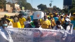 Amabandla Ezombusazwe Ambalwa Akhankasela Ukuba Kube Lokuthula eZimbabwe