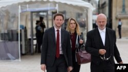 French Junior Minister for European Affairs Clement Beaune, re-elected Member of Parliament arrives at the French National Assembly (Assemblee Nationale), in Paris, on June 20, 2022, one day after the parliamentary elections. 