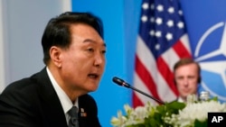 韩国总统尹锡悦在马德里北约峰会上发表讲话。（2022年6月29日）