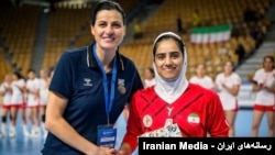 فاطمه مریخ بهترین بازیکن میدان شد.