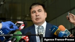 Mantan Presiden Georgia Mikheil Saakashvili di Kyiv, 24 April 2020. (Sergei SUPINSKY / AFP)