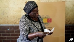 Le président zimbabwéen est élu à la majorité absolue, si aucun candidat ne remporte 50% des voix plus une, un second tour est organisé.