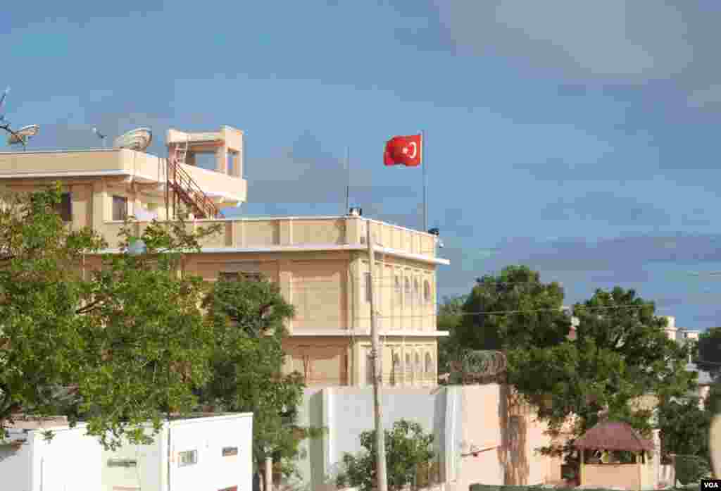 Turkey has opened an embassy in Mogadishu and is expanding business ties with Somalia. (Pete Heinlein/VOA)