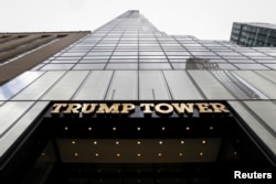 រូបភាព​ឯកសារ៖ នេះ​ជា​អគារ Trump Tower ដែល​ស្ថិត​លើ​មហាវិថី 5th Avenue ក្នុង​ក្រុង​ញូវយ៉ក ដែល​ត្រូវ​បាន​គេ​ថត​កាលពី​ថ្ងៃទី១០ ខែមេសា ឆ្នាំ២០១៨។