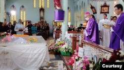 ဖာသာရ် ဒေါ်နယ် မာတင်ရဲ့ ဈာပန အခမ်းအနား မြင်ကွင်း။ ဓာတ်ပုံ - People's Defense Comrade (PDC)