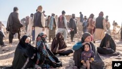  عکس ارشیف: د هرات ولایت زلزله ځپلي