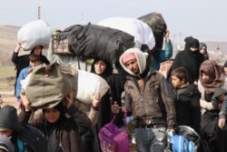 More than half of the population of Syria is displaced, many people having fled their homes several times. Manbij, Syria, Feb. 21, 2020. (Heather Murdock/VOA)