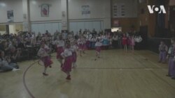 Маленькі українці виконують український танець у Нью-Йорку. Відео