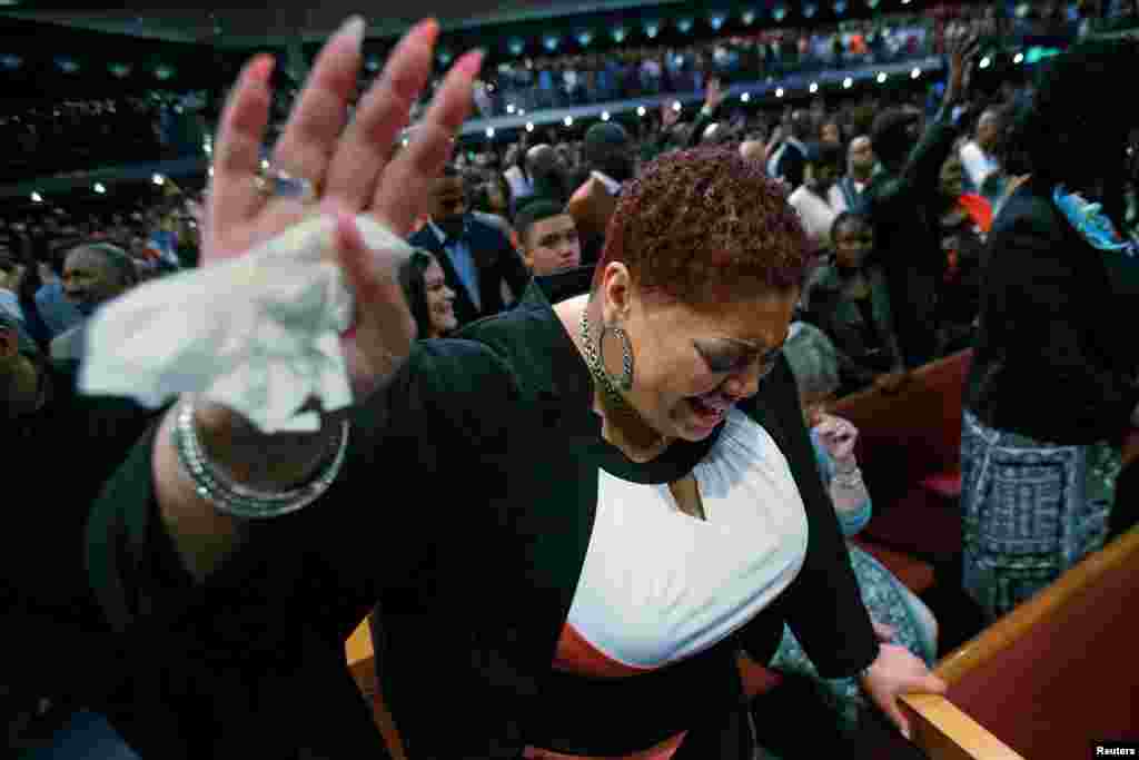 Jennifer Whitson cries during a service at the Potter's House church during Sunday service following the multiple police shootings in Dallas, Texas, U.S., July 10, 2016. 