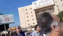 تجمع بازنشستگان تامین اجتماعی در اهواز: «روسری رو رها کن، تورم رو مهار کن»