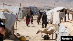 در حال حاضر پنج میلیون و ۶۹۱ هزار و ۴۶۶ تن افغان‌ها در بیرون از افغانستان مهاجر و پناهنده اند