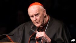 Kardinal Theodore Edgar McCarrick di South Bend, Indiana, 4 Maret 2015. (foto: dok).
