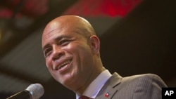 Haiti's presidential candidate Michel Martelly gives a news conference in Port-au-Prince, Haiti, April 5, 2011