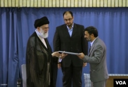 در فضای جنجالی بعد از انتخابات هشتاد و هشت، احمدی نژاد دوره دوم را آغاز کرد.