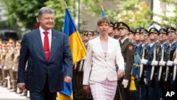 Президент України Петро Порошенко зустрівся з президентом Естонії Керсті Кальюлайд у Києві