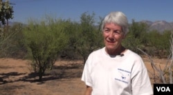 Diane Hoelter of Humane Borders. (G. Flakus/VOA)