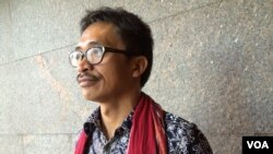 Abdon Nababon is secretary general of the Indigenous People's Alliance of the (Indonesian) Archipelago. He and his people must live with the grief and rage from what they regard as the theft and violation of much of their ancestral homeland. (Adam Phillips/VOA)