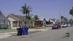 У Лос-Анджелесі благодійники допомагають душевно та фізично хворим безхатченкам знаходити житло. Відео