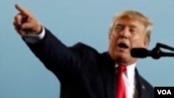 Le président Donald Trump donne un discours sur la réforme des impôts, à Middletown, le 11 octobre 2017.