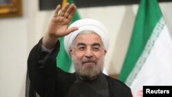 Amerika prezidenti Barak Obama, Britaniya Bosh vaziri Deyvid Kameron, NATO Bosh kotibi Anders Fog Rasmussen NATO sammitida.