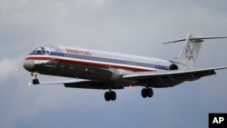 Badan Perlindungan Lingkungan AS atau EPA akan mengusulkan pembatasan emisi gas buang pesawat terbang (foto: dok).