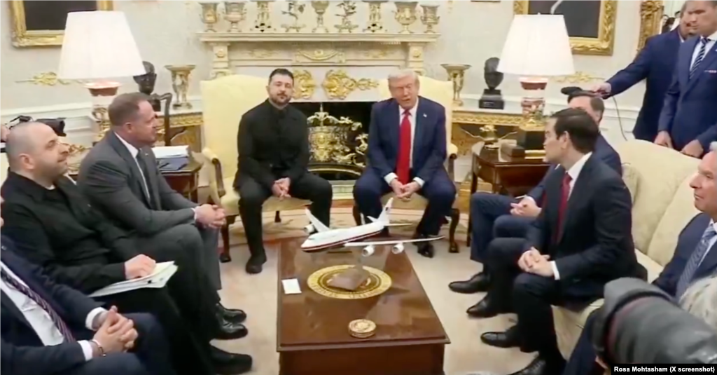 دونالد ترامپ رئیس جمهوری آمریکا و ولودیمیر زلنسکی رئیس جمهوری اوکراین در اتاق بیضی کاخ سفید (دوشنبه ۲۷ مرداد ۱۴۰۴)