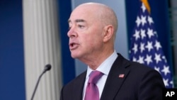 资料照：美国国土安全部部长马约尔卡斯(Alejandro N. Mayorkas)