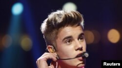 Singer Justin Bieber performs during the Z100 Jingle Ball at Madison Square Gardens in New York, December 7, 2012.