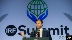 Phó Tổng thống Hoa Kỳ JD Jance phát biểu tại Hội nghị IRF Summit ở thủ đô Washington, ngày 5/2/2025. 
