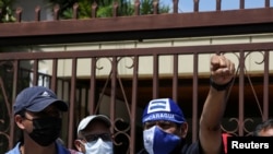 Nicaraguan farmers exiled in Costa Rica