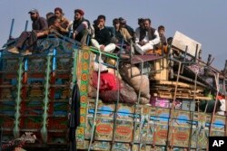 Pokiston yuzlab ming afg'onni allaqachon chiqarib yuborgan