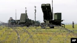 Unit pencegat Patriot Advanced Capability-3 (PAC-3) di Pangkalan AS Yokota di Fussa, dekat Tokyo, Jepang. (Foto: dok). Jepang memindahkan sistem pertahanan rudal mobilnya di pulau Hokkaido, Jepang utara.