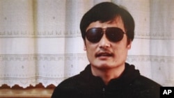 Aktivis Chen Guangcheng khawatir akan keselamatannya.