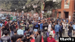 এক সপ্তাহের জন্য আন্দোলন স্থগিত করেছেন সরকারি তিতুমীর কলেজের শিক্ষার্থীরা।