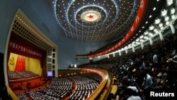 中共高官在北京人大会堂出席中共十九大。（2017年10月18日）