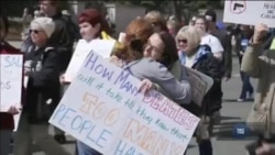 "Марш за наші життя" у Вашингтоні зібрав сотні тисяч прихильників жорсткого контролю над зброєю. Відео