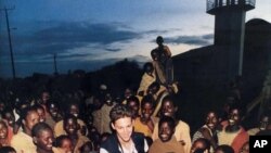 Born to an American mother and a British father, Dan Eldon spent most of his life in Africa, which he considered home. He also died there, while working as a photojournalist for Reuters.