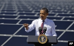 Prezident Obama Nevada shtatidagi quyosh energiyasi inshootida