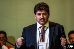 Hamid Mir, journalist and member of the jury, speaks during the Guillermo Cano World Press Freedom Prize ceremony in Addis Ababa, May 2, 2019. The ceremony, hosted by the Ethiopian government, was part of World Press Freedom Day events organized by UNESCO.