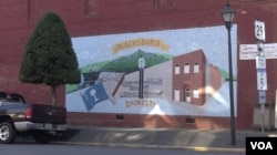 In the “mostly conservative” community of Blacksburg, South Carolina, "you can't walk an eighth of a mile in any direction without walking across a church," one councilman says, Feb. 19, 2016. (R. Taylor/VOA)