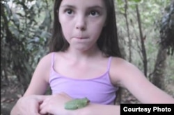 Avalon Theisen, 14, organized Tampa, Florida’s "Save the Frogs Day" event.