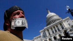 Sekitar 800.000 PNS Amerika terkena dampak: dirumahkan atau kerja tanpa digaji.