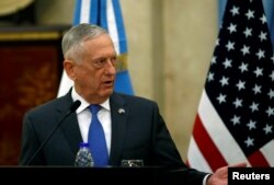 Menteri Pertahanan AS, James Mattis di Gedung Libertador, Buenos Aires, Argentina, 15 Agustus 2018. (Foto: dok).