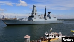 Эсминец Великобритании HMS Defender в порту Одессы. 18 июня 2021.