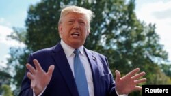 Presiden Amerika Serikat, Donald Trump di pelataran Gedung Putih, Washington, D.C., 4 Oktober 2019. (Foto: dok).