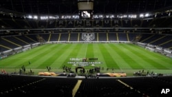 Le stade de l'Eintracht Frankfurt avant le match contre le FC Basel , Allemagne, le 13 mars 2020.