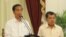 Presiden Jokowi didampingi Wapres Jusuf Kalla memberikan keterangan pers terkait sikapnya soal KPK-Polri di Istana Merdeka Jakarta, 18 Februari 2015 (Foto: VOA/Andylala).