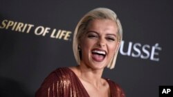 Bebe Rexha saat menghadiri acara gala di Barker Hangar, Santa Monica, California, 11 Oktober 2018. (Foto: dok). 