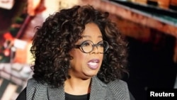 ফাইল ছবি - অপরাহ উইনফ্রে তার টিভি শোতে কথা বলছেন। ৫ ফেব্রুয়ারি, ২০১৯। নিউ ইয়র্ক। 