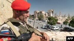 Un soldat russe en Syrie, à Alep, le 16 août 2018.
